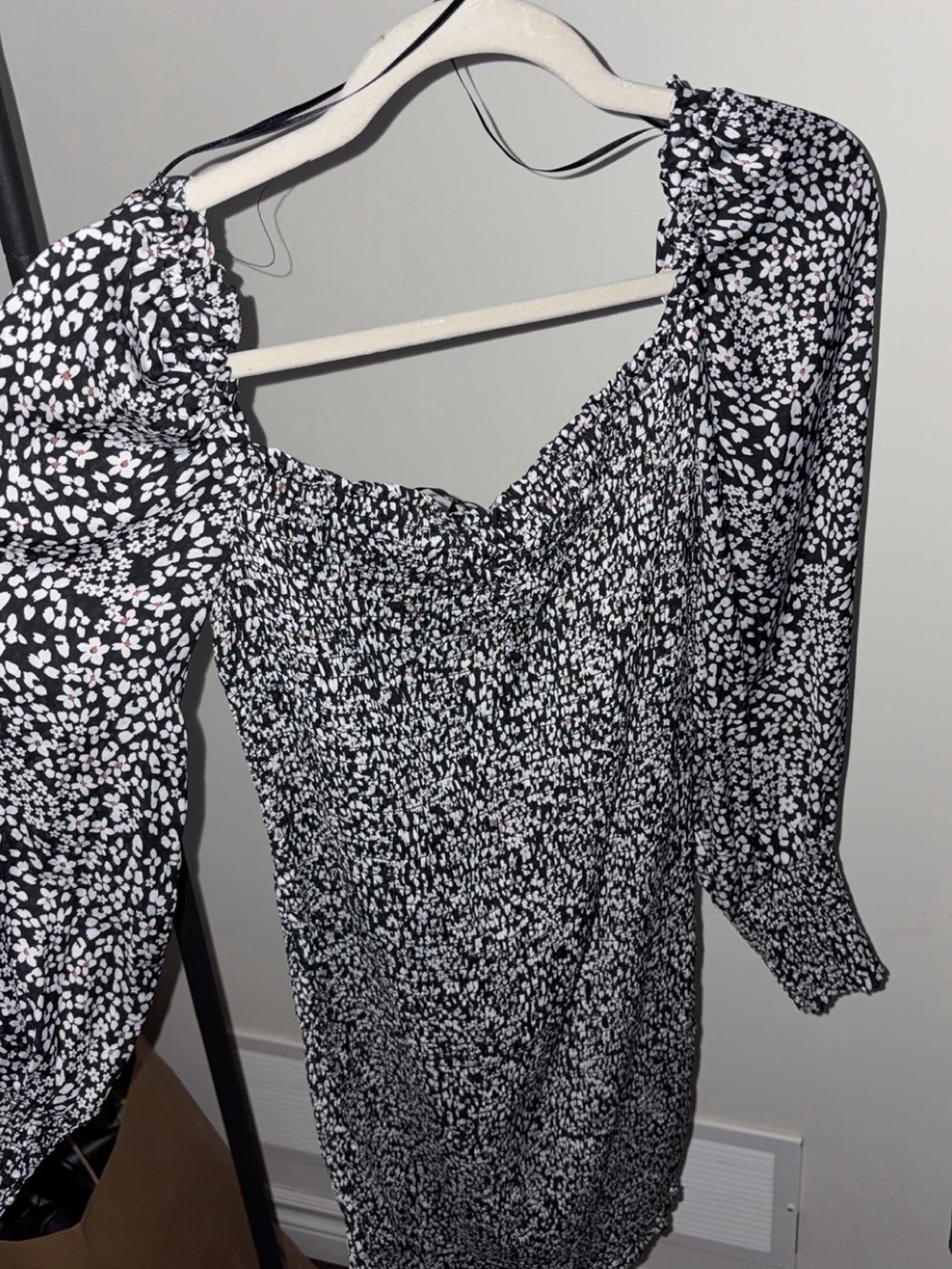 Dynamite Black and White Floral Long-Sleeve Smocked Dress